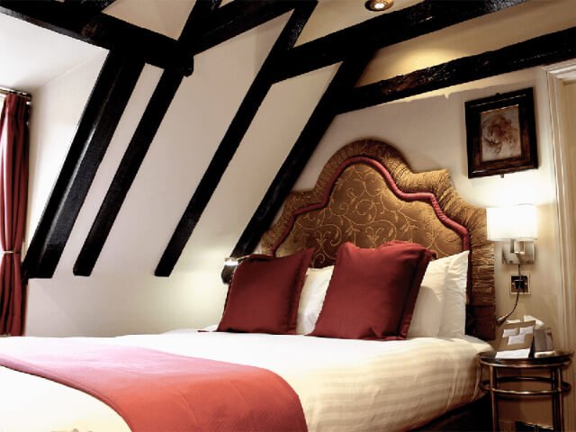 Bedrooms Courtyard Classic Bed2 Lumley Castle Hotel