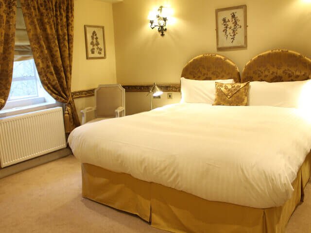 Bedrooms Courtyard Superior Full Bed Lumley Castle Hotel