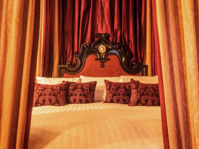 Rooms King James Suite Closeup Lumley Castle Hotel