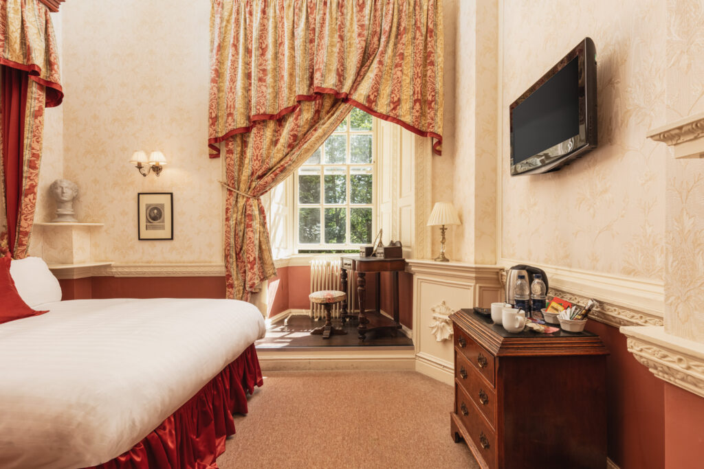 BedroomClassicCastle_2