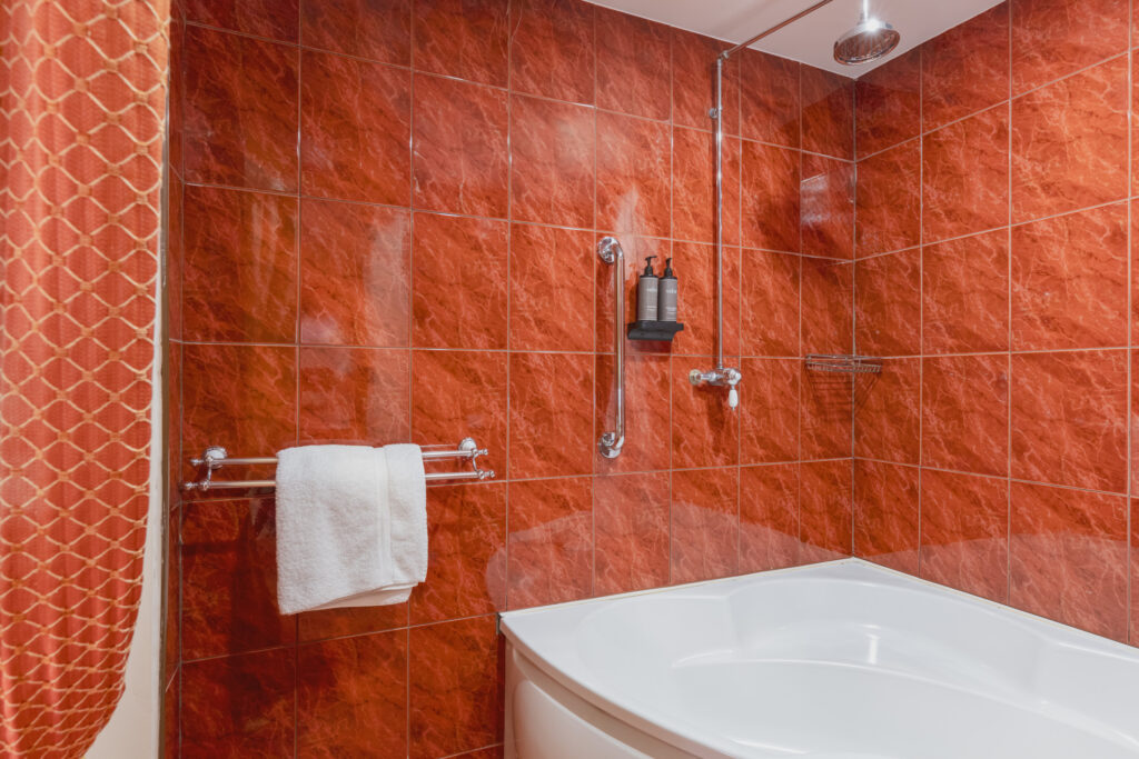 BedroomCourtyardState_Bathroom